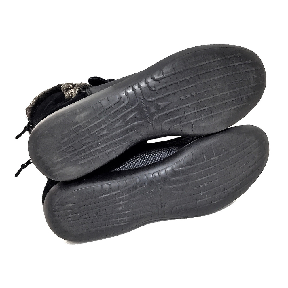 - SOLD - Stuart Weitzman Black Shearling Boots - Picture 8 of 8